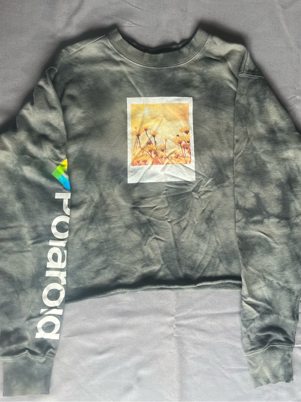 Polaroid Men's Gray Crewneck Sweatshirt with Yellow Floral Polaroid Print